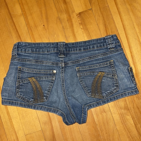 Jean shorts - Picture 2 of 5